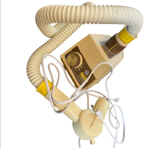 Vintage 1970s GE Superblow Pistol blow dryer with multiple settings. 💗 - Picture 1 of 10